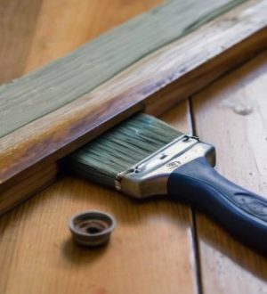 Как обновить деревянные межкомнатные двери: от оценки состояния до нанесения нового покрытия