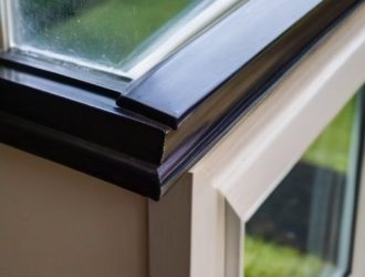 Как обновить уплотнительную пену на пластиковых окнах: пошаговое руководство для надежной герметизации