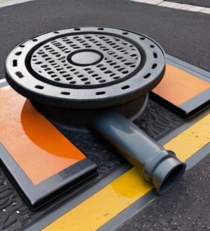 Как правильно поднять канализационный люк: шаги к безопасности и долговечности