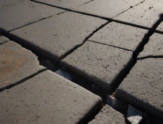 Как сохранить бетонные покрытия: причины разрушения, методы ремонта и профилактика