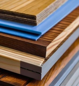 Как выбрать идеальную древесину для забора: от хвойных до альтернативных материалов