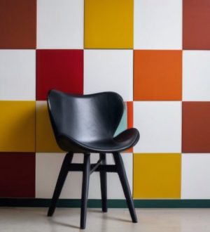 Как замаскировать дыру в обоях: от простых трюков до профессионального ремонта