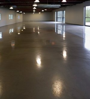 Как защитить бетонный пол от пыли: выбор идеального покрытия для вашего пространства