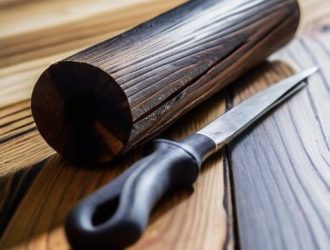 Обжиг досок: искусство создания уникального дизайна и долговечности в интерьере и экстерьере