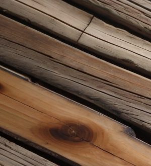 Секреты состаривания древесины: от выбора материала до финальной обработки