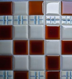 Эффективная чистка напольной плитки: секреты борьбы с загрязнениями и выбор средств