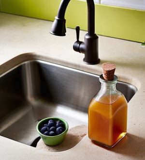 Эффективная чистка раковины: как сода и уксус помогут решить проблему засоров