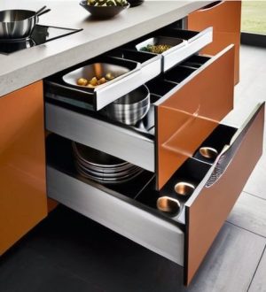 Качество и функциональность: Почему Блюм и Хеттих — Лидеры Мебельной Фурнитуры