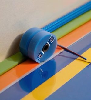 Как правильно крепить кабель-каналы на обоях: советы и рекомендации для идеальной установки