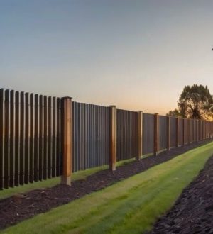 Правильный выбор столбов для забора из профнастила: что нужно знать перед установкой