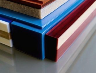 Воск или лак: Как выбрать идеальное покрытие для декоративной штукатурки?