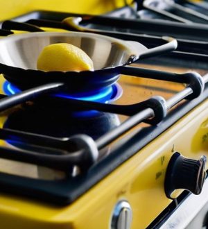 Как самостоятельно очистить форсунки газовой плиты: пошаговое руководство