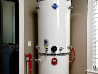 Почему газовая колонка тухнет: основные причины и их устранение