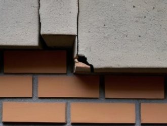 Трещины на стенах: как предотвратить и исправить проблемы в вашем доме