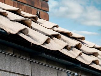 Замена листа шифера: пошаговое руководство для самостоятельного ремонта крыши